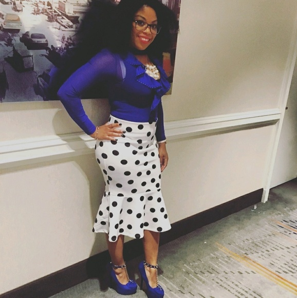 Meet your Posher, Shawna - Picture 1 of 1